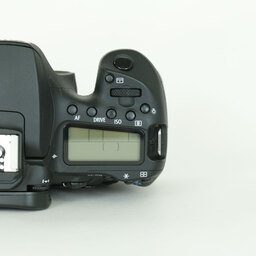 Canon EOS 90D