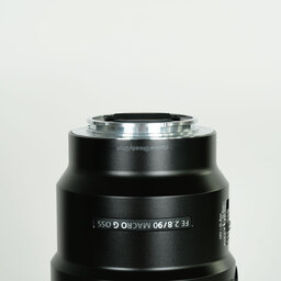 SONY FE 90mm F2.8 Macro G OSS SEL90M28G