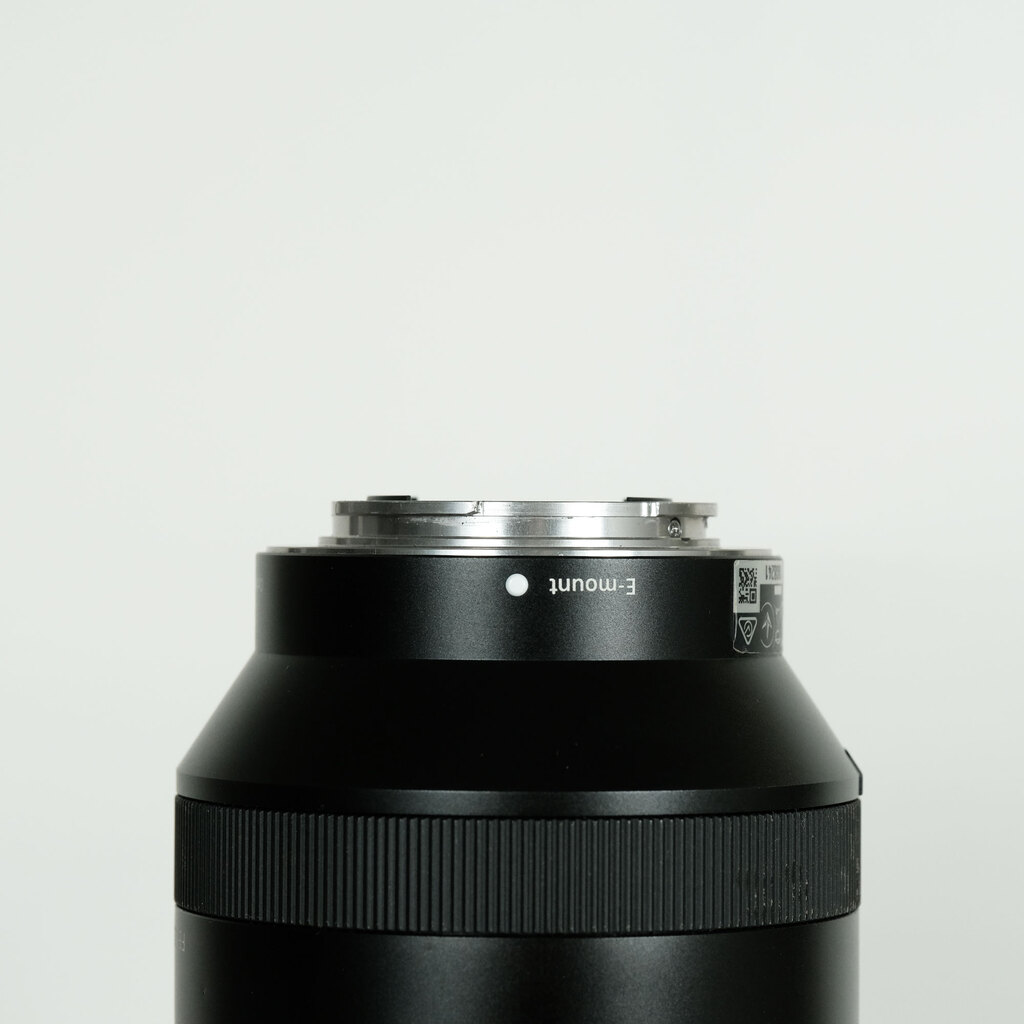 SONY FE 24-240mm F3.5-6.3 OSS SEL24240