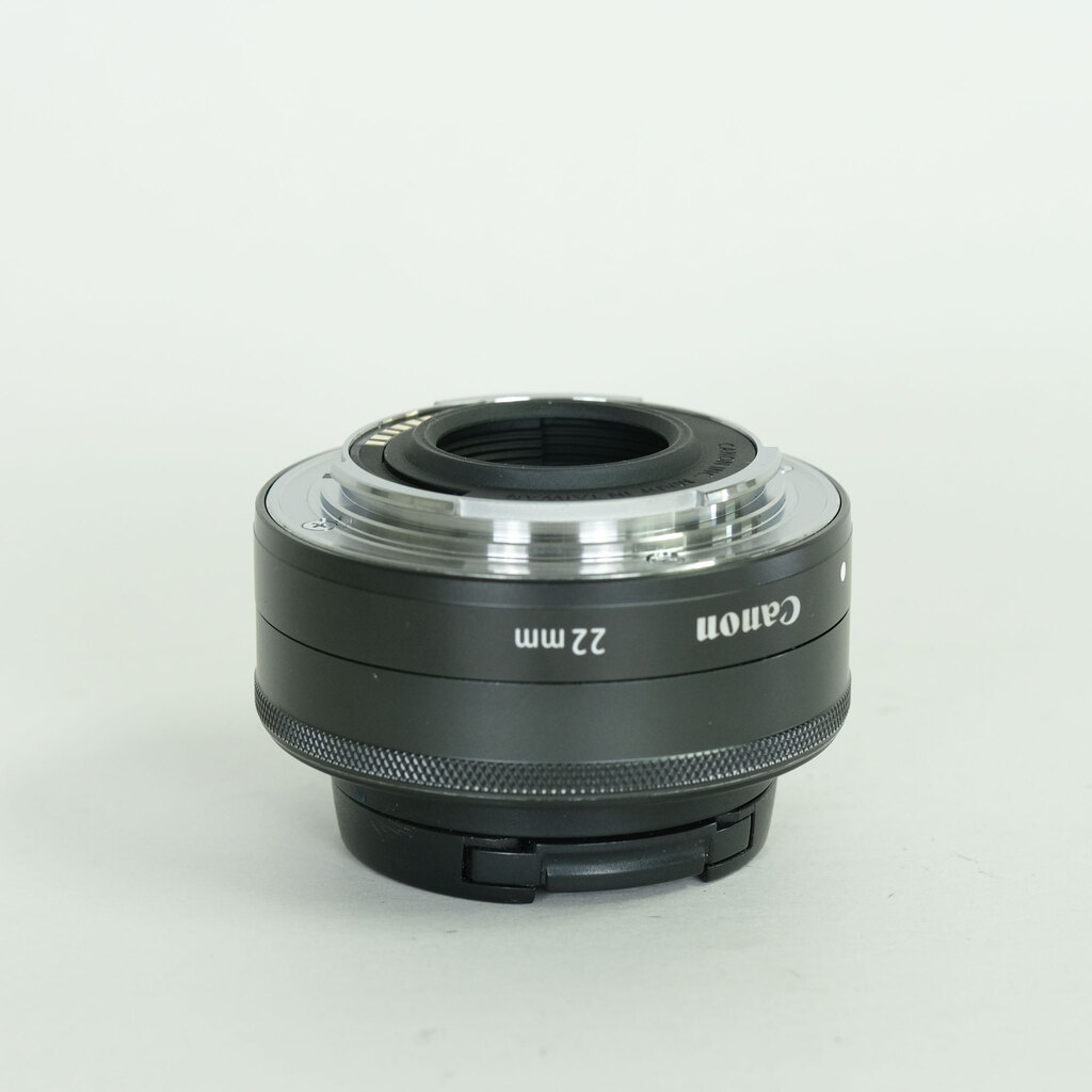 Canon EF-M22mm F2 STM