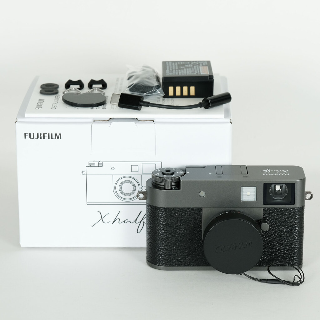 【美品】Fujifilm X-half チャコールグレー 付属あり Fujifilm X half デジタルカメラ チャコールシルバー FUJIFILM X half