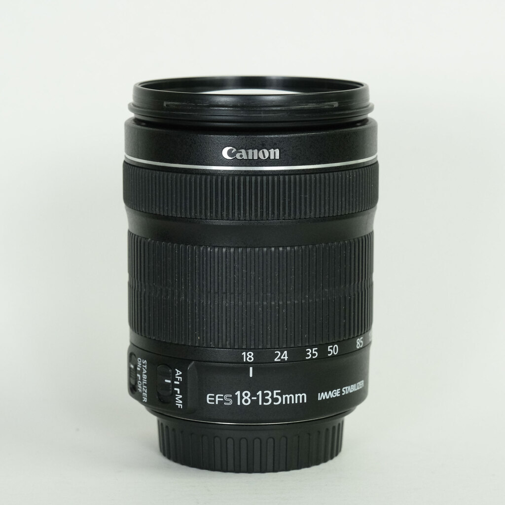 Canon EF-S18-135mm F3.5-5.6 IS STM