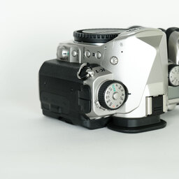 PENTAX K-1 Limited Silver〔バッテリーグリップ D-BG6 /バッテリー×2 / メタルホットシュー付属〕