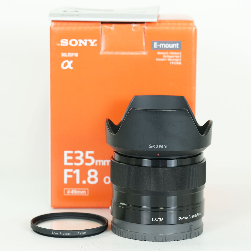 SONY E 35mm F1.8 OSS SEL35F18