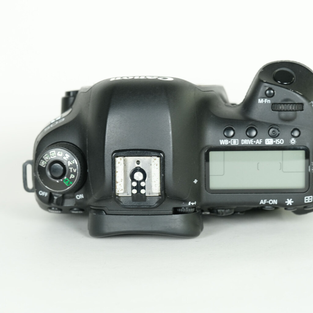 Canon EOS 5D Mark IV Canon EOS 5D Mark IV