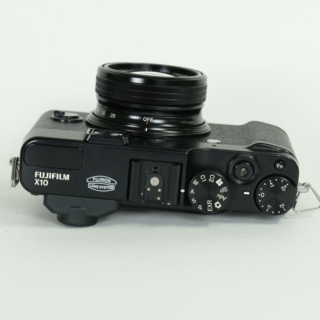 FUJIFILM X10 ブラック