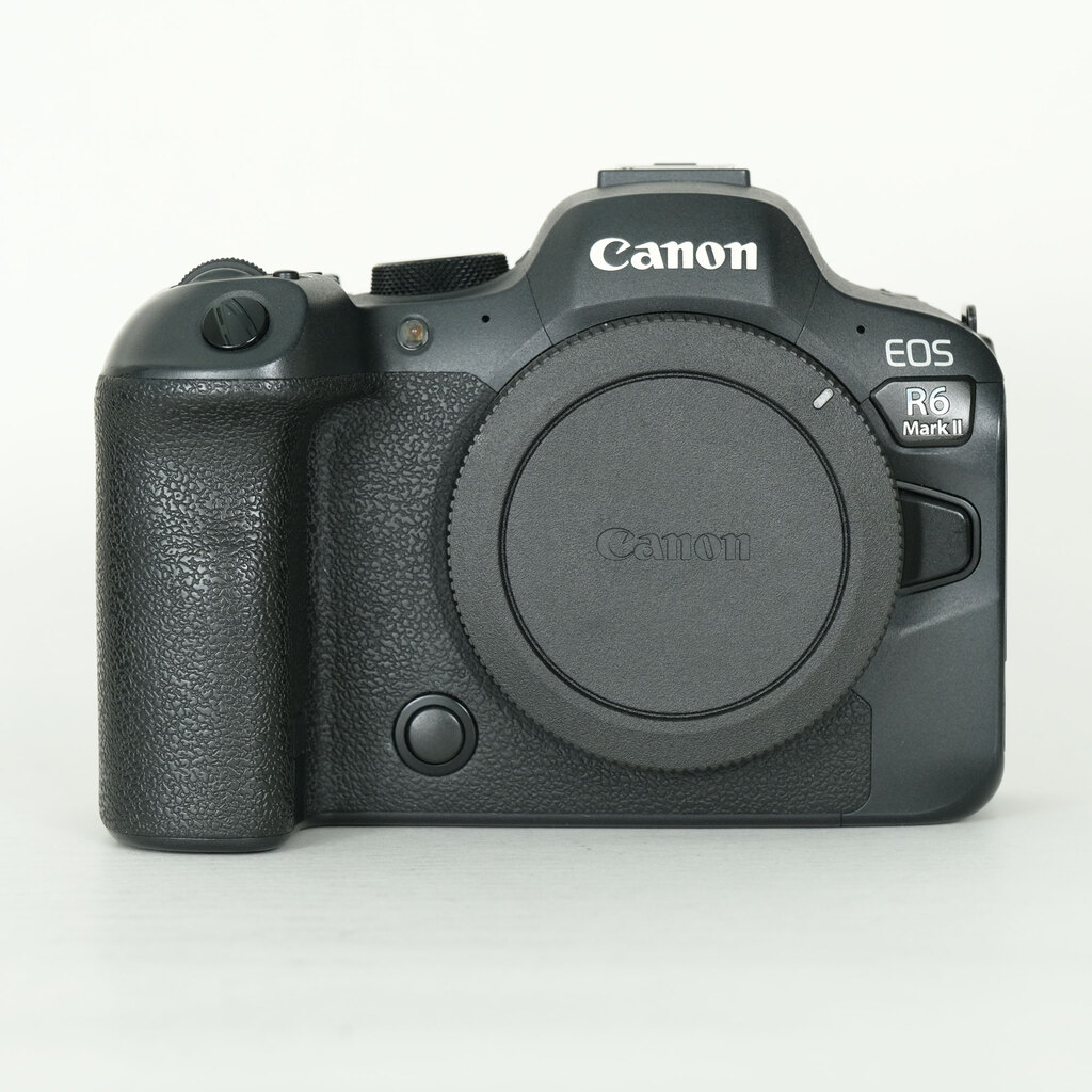 Canon EOS R6 Mark II [�{�f�B]
