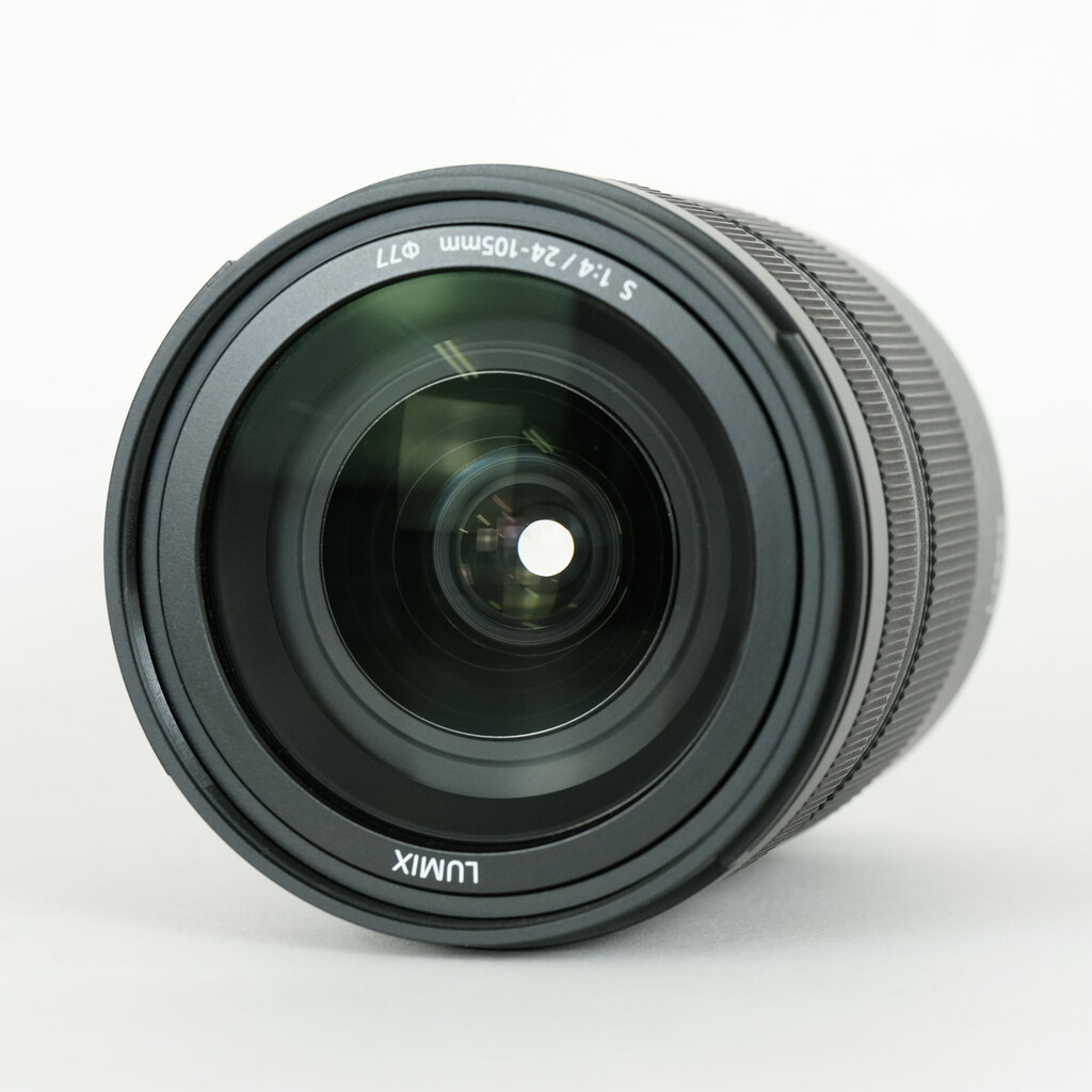 Panasonic LUMIX S 24-105mm F4 MACRO O.I.S. Panasonic LUMIX S 24-105mm F4 MACRO O.I.S.