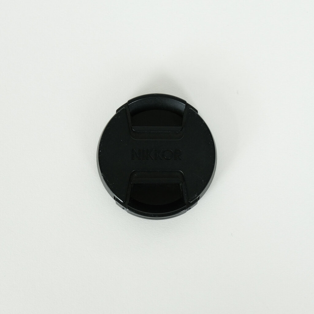 Nikon NIKKOR Z 40mm f/2 Nikon NIKKOR Z 40mm f/2