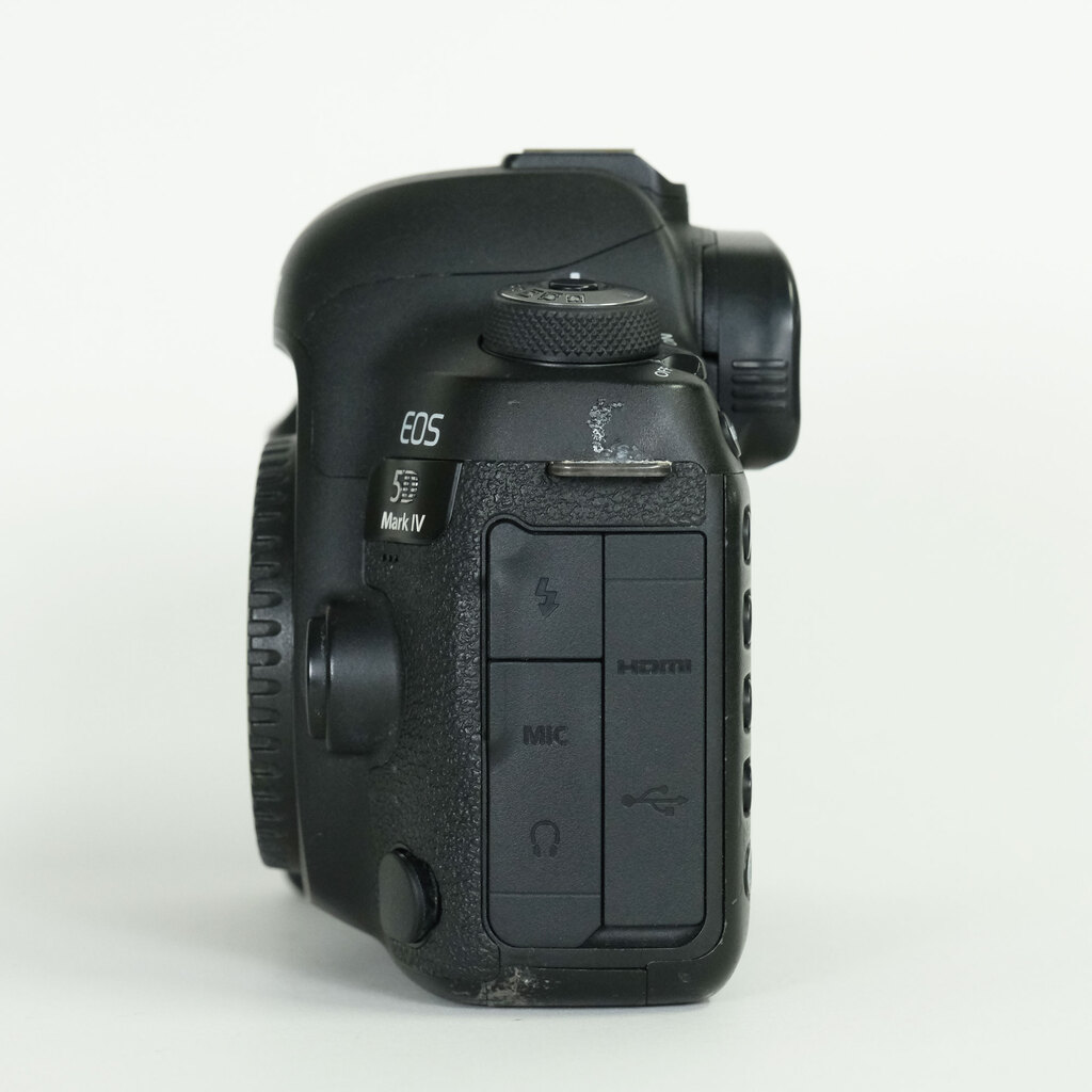 Canon EOS 5D Mark IV