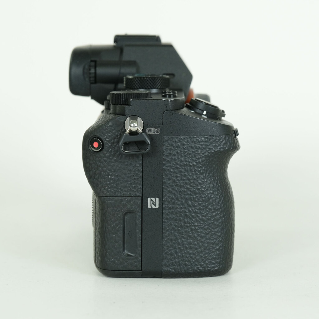 SONY α7 II(ILCE-7M2) SONY α7 II(ILCE-7M2)