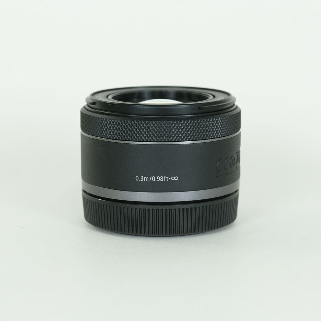 Canon RF50mm F1.8 STM