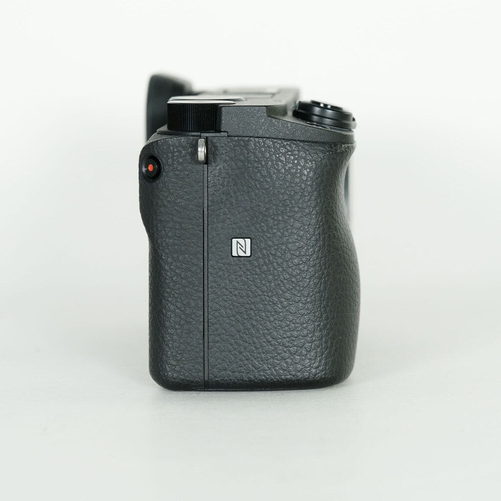 SONY α6400（ILCE-6400）