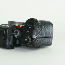 SONY α7 III(ILCE-7M3) SONY α7 III(ILCE-7M3)