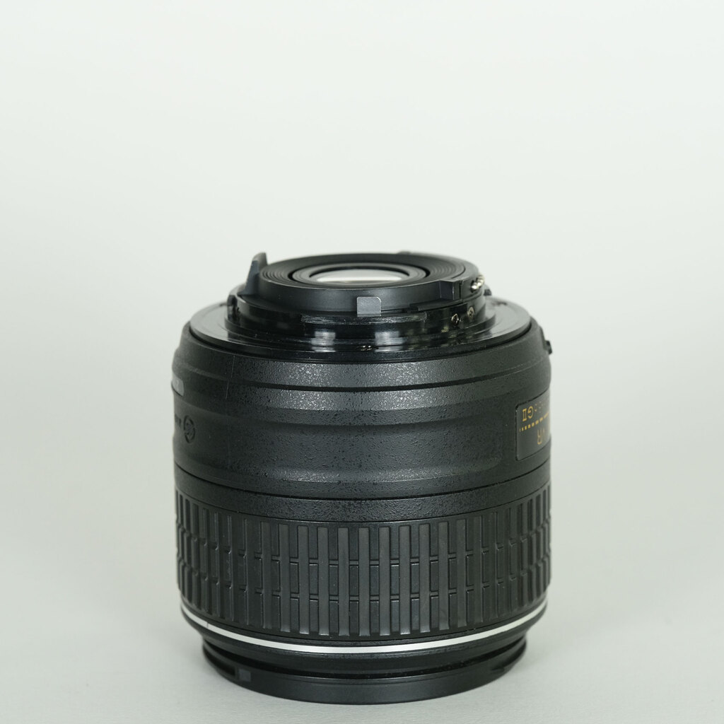 Nikon AF-S DX NIKKOR 18-55mm f3.5-5.6G VR II