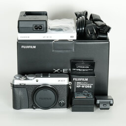 FUJIFILM X-E3
