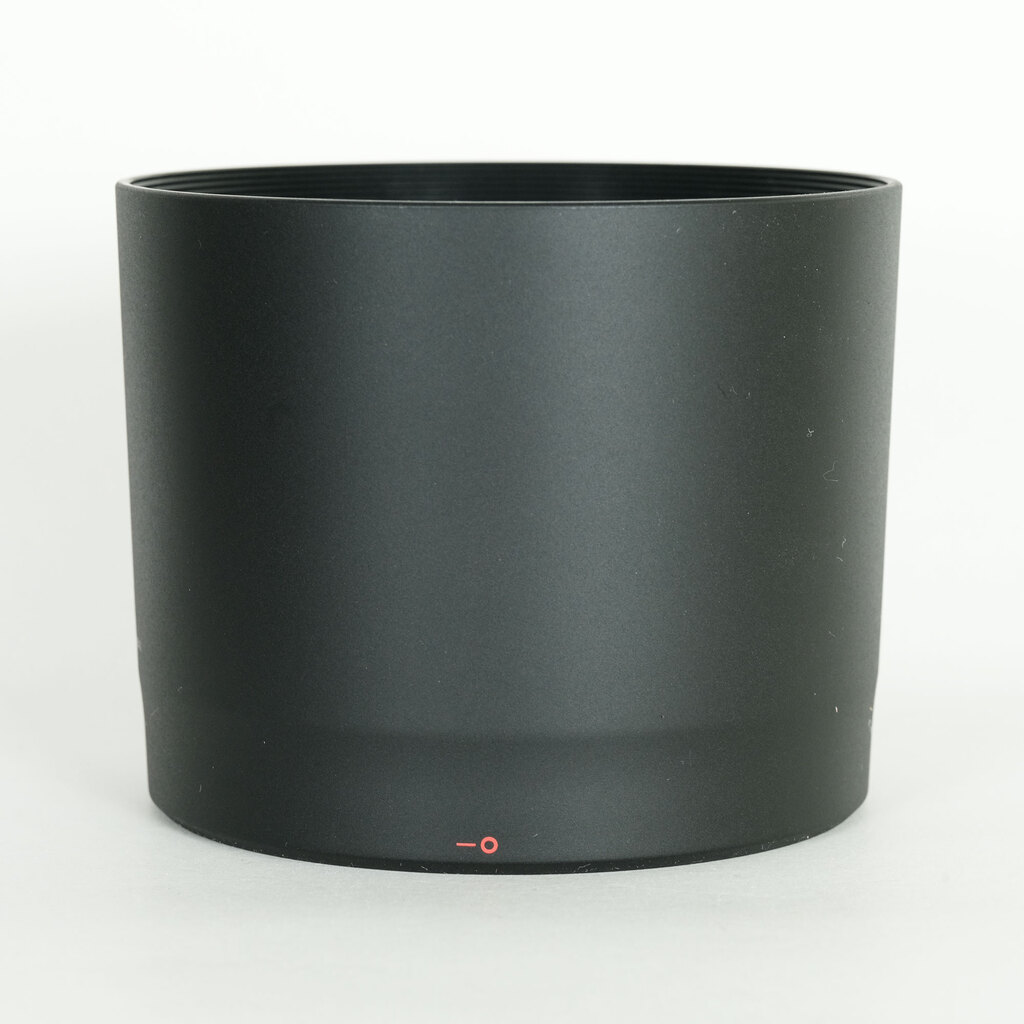 Canon RF135mm F1.8 L IS USM Canon RF135mm F1.8 L IS USM