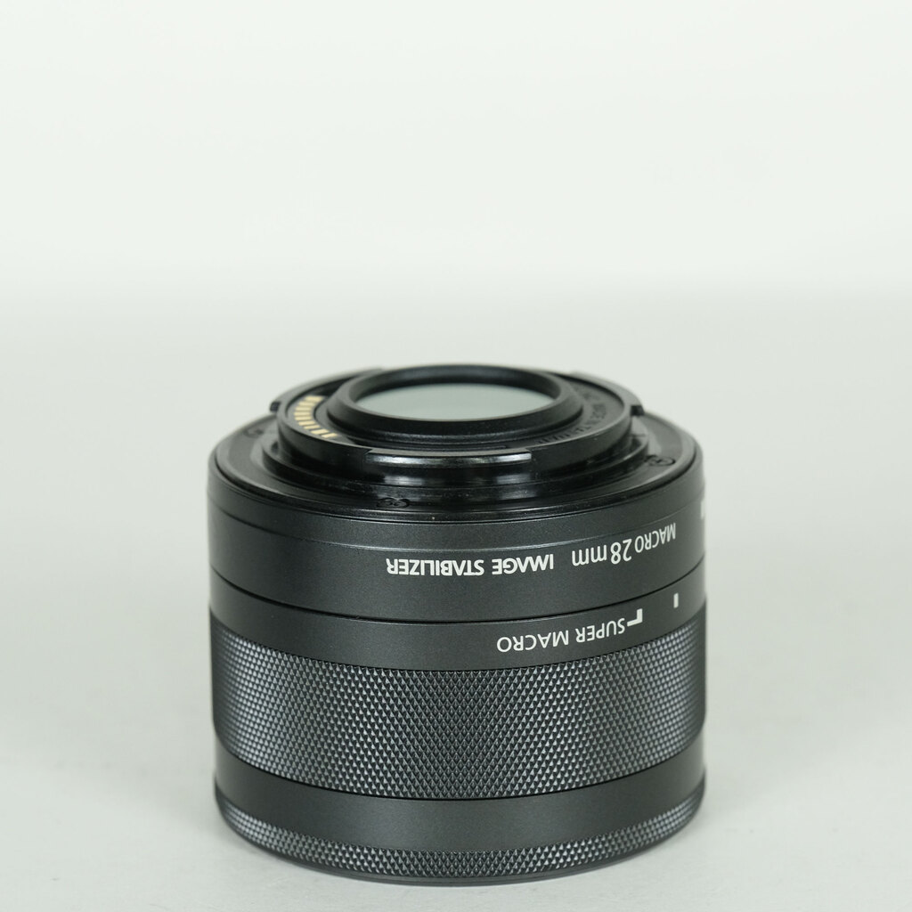 Canon EF-M28mm F3.5 マクロ IS STMの出品 | ONE SCENE（ワンシーン）