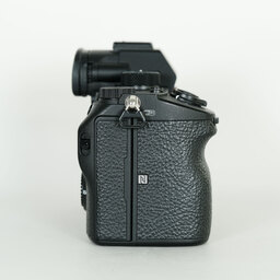 SONY α7 III（ILCE-7M3）