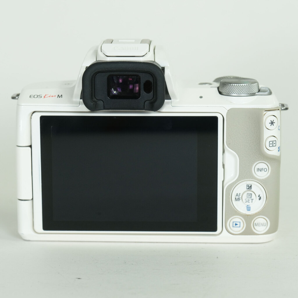 Canon EOS Kiss M