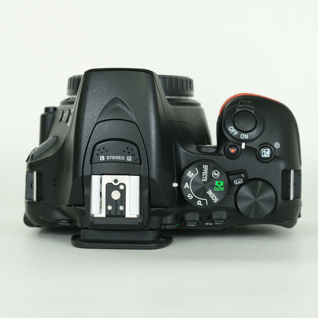 Nikon D5600