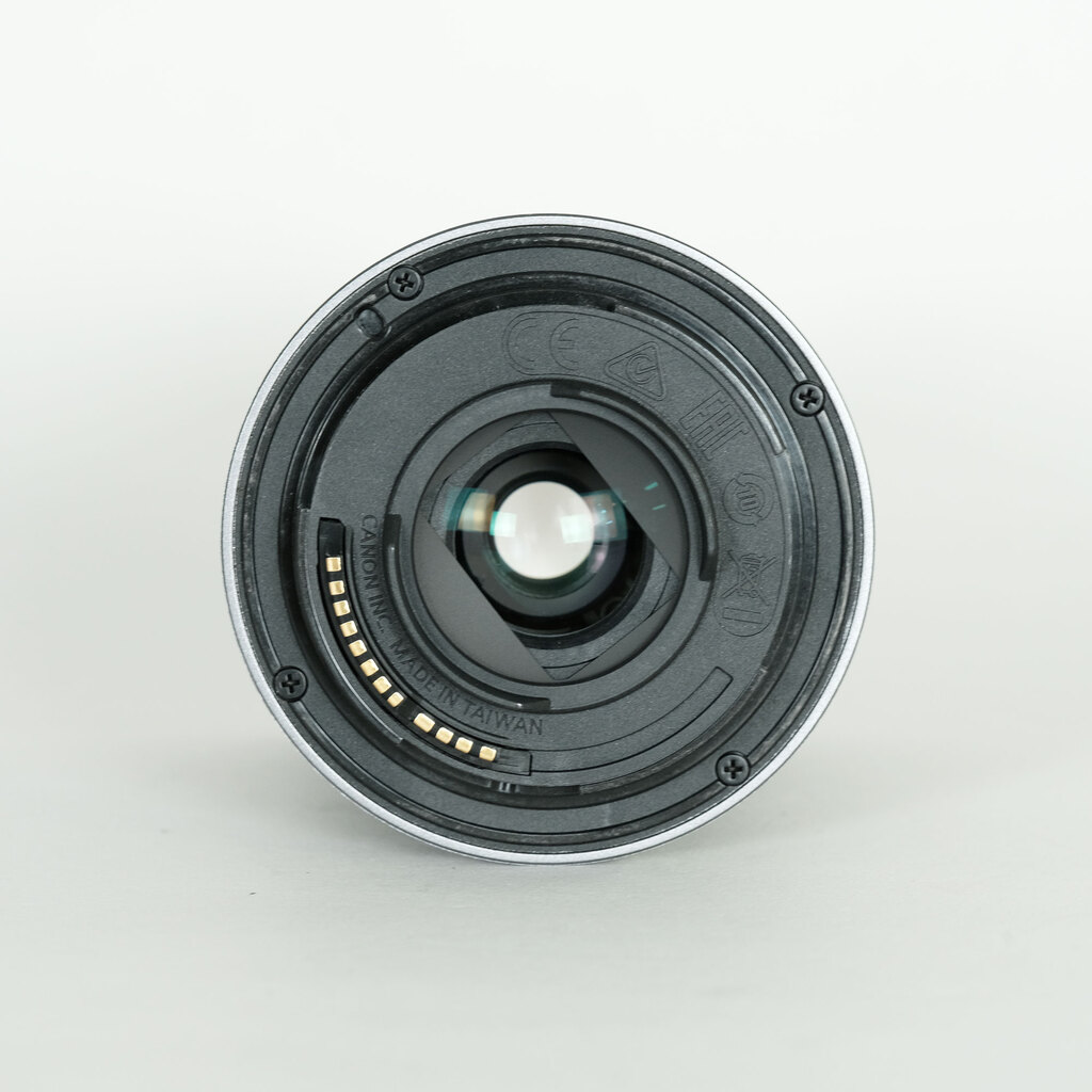 Canon RF-S18-150mm F3.5-6.3 IS STM