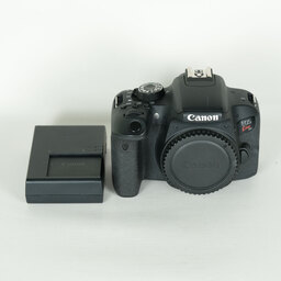 Canon EOS Kiss X9i