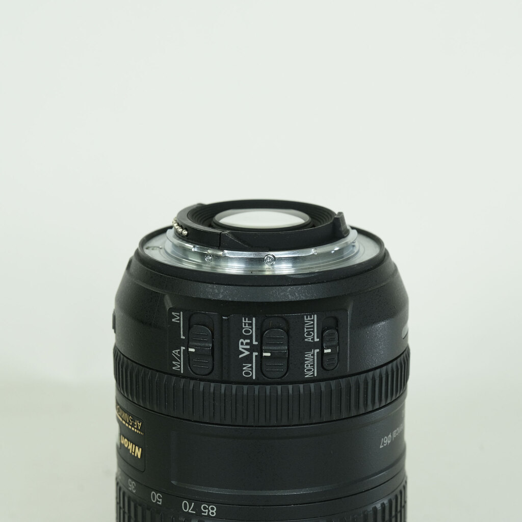 Nikon AF-S DX NIKKOR 16-85mm F3.5-5.6G ED VR