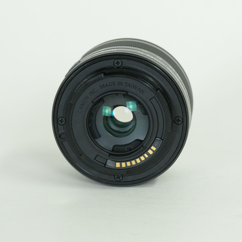 Canon EF-M15-45mm F3.5-6.3 IS STM Canon EF-M15-45mm F3.5-6.3 IS STM