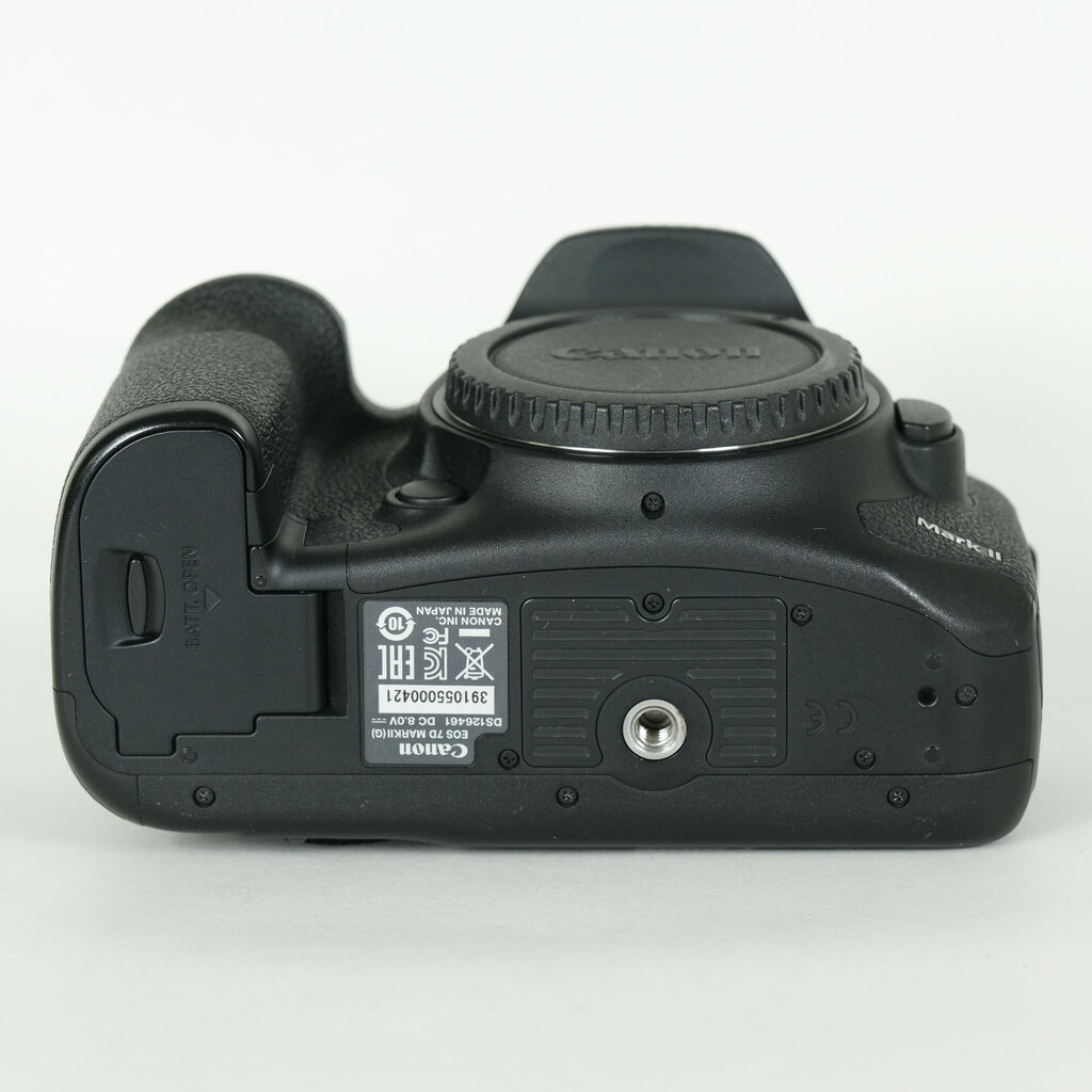 Canon EOS 7D Mark II Canon EOS 7D Mark II