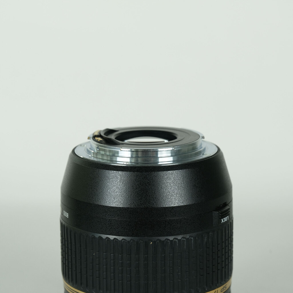 TAMRON SP 17-50mm F2.8 XR DiII VC /Model B005E (キヤノンEF用) TAMRON SP 17-50mm F2.8 XR DiII VC /Model B005E (キヤノンEF用)