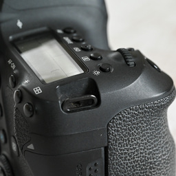 Canon EOS 6D Mark II