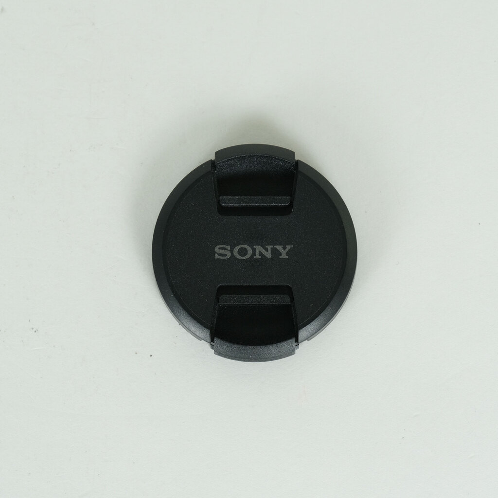 SONY E 20mm F2.8 SEL20F28