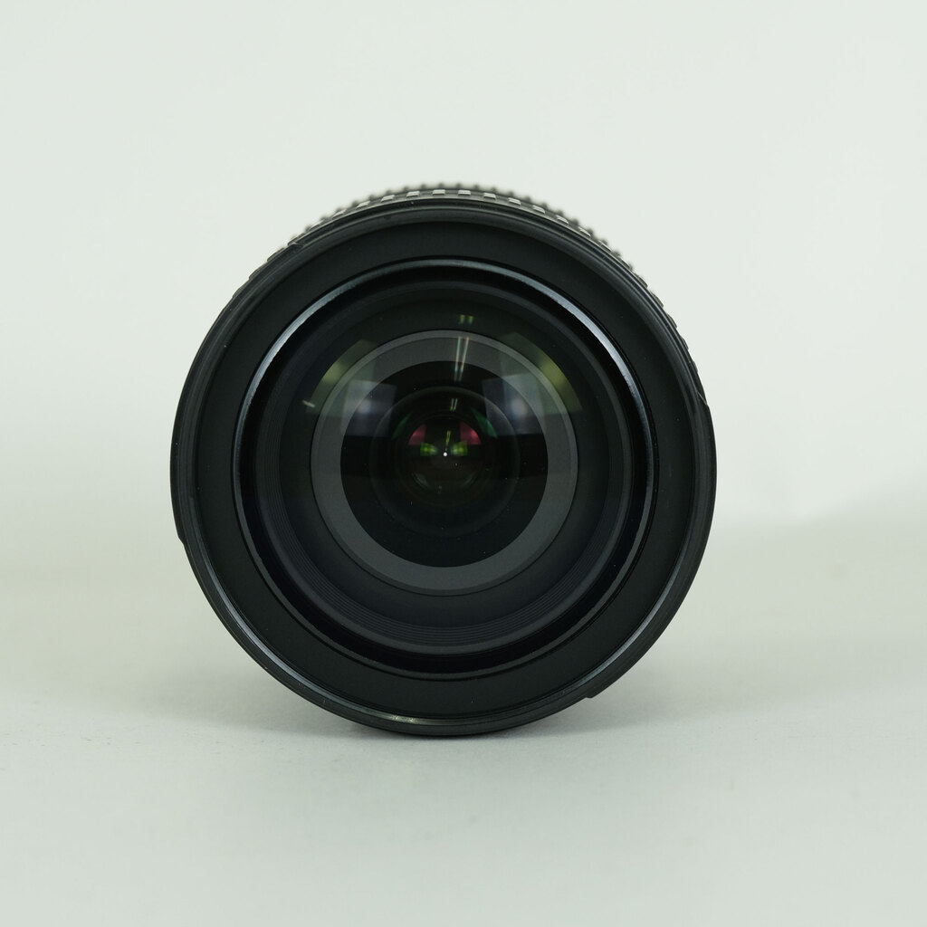 Nikon AF-S DX NIKKOR 16-85mm F3.5-5.6G ED VR Nikon AF-S DX NIKKOR 16-85mm F3.5-5.6G ED VR