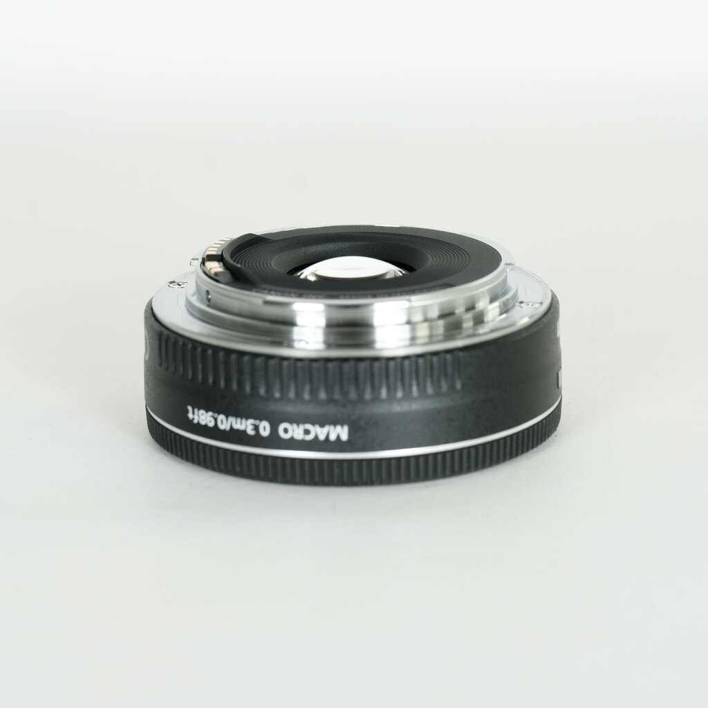 Canon EF40mm F2.8 STM