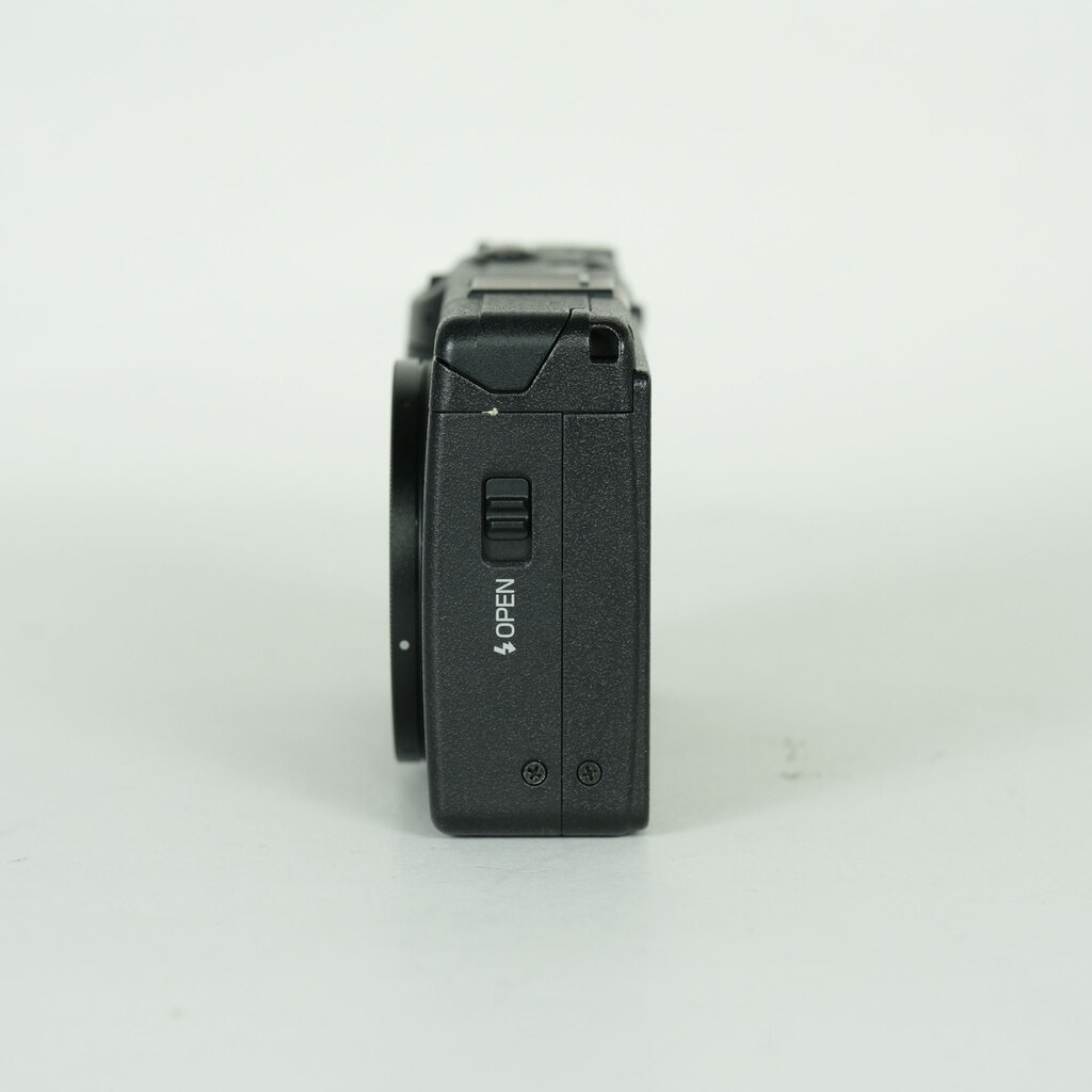 RICOH GR DIGITAL II