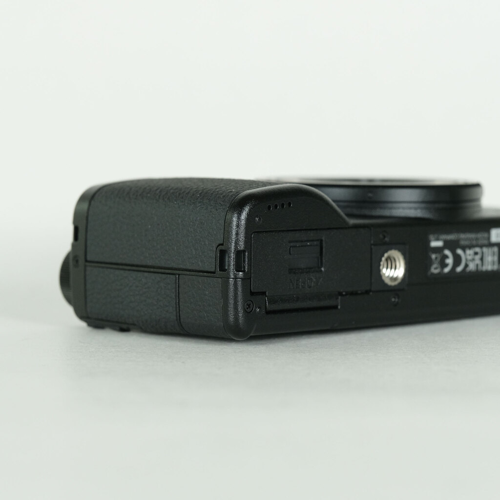 RICOH GR IVの出品 | ONE SCENE（ワンシーン）