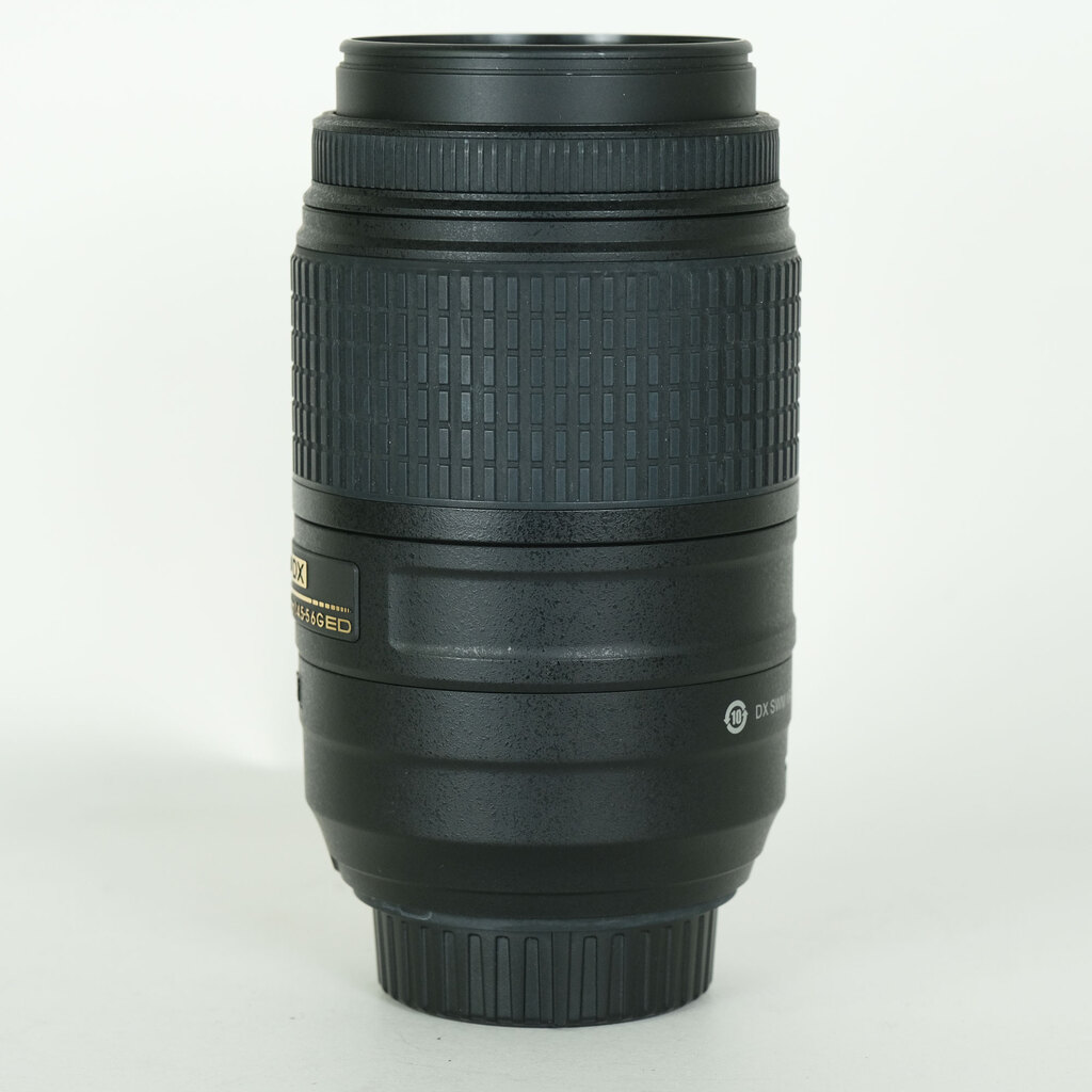 Nikon AF-S DX NIKKOR 55-300mm F4.5-5.6G ED VR Nikon AF-S DX NIKKOR 55-300mm F4.5-5.6G ED VR
