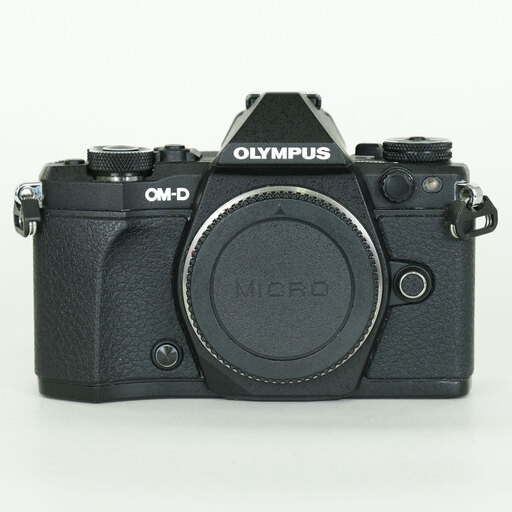 OLYMPUS OM-D E-M5 Mark II