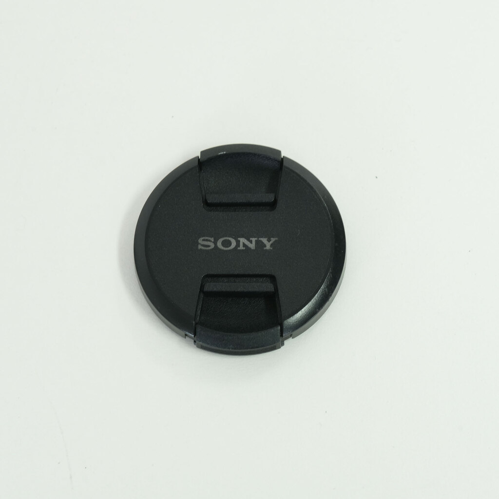 SONY E 18-135mm F3.5-5.6 OSS SEL18135