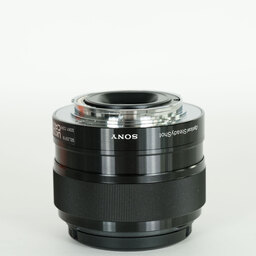 SONY E 35mm F1.8 OSS SEL35F18