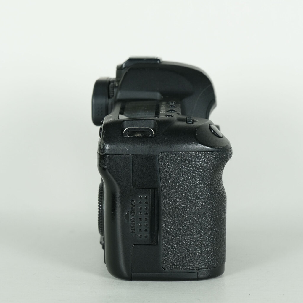 Canon EOS 5D MarkII ボディの出品 | ONE SCENE（ワンシーン）