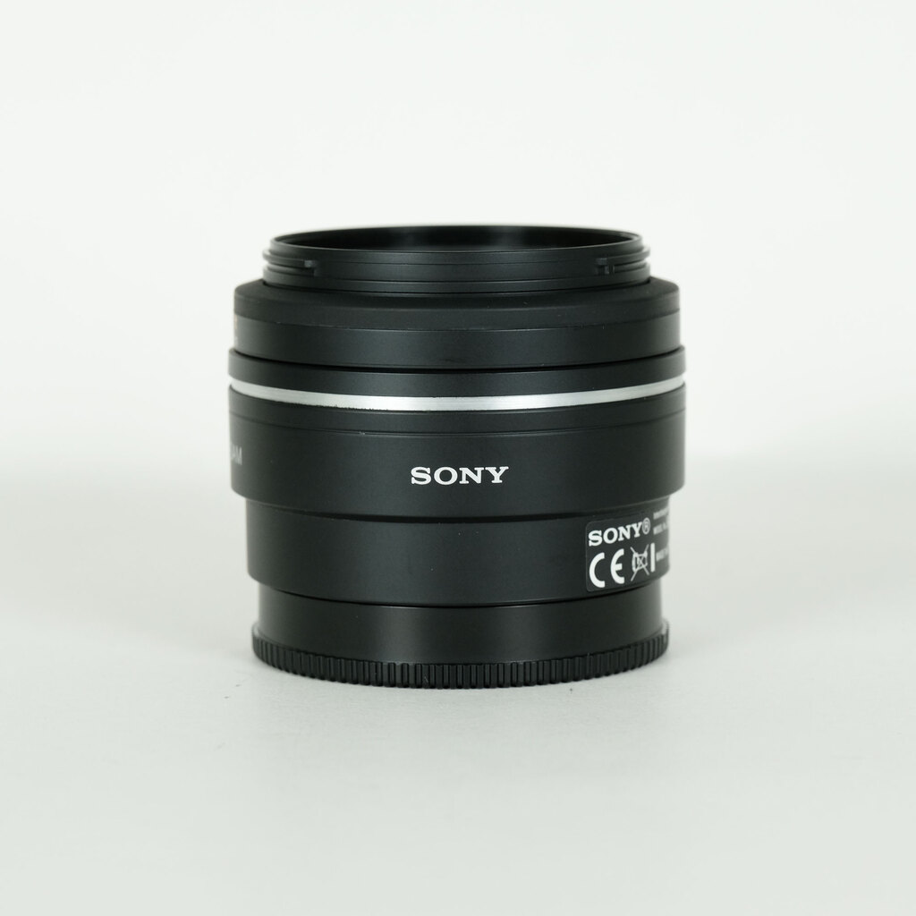 SONY DT 35mm F1.8 SAM SAL35F18