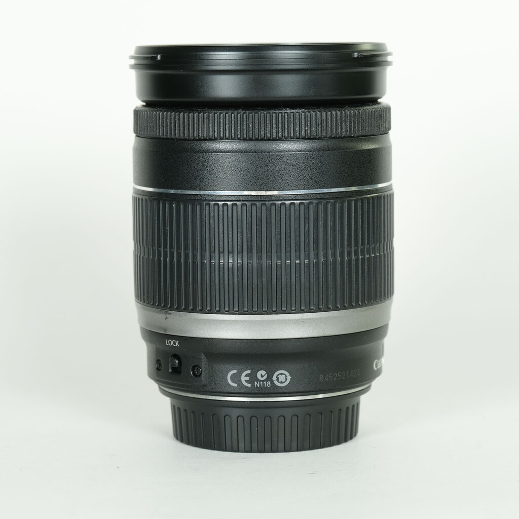 Canon EF-S18-200mm F3.5-5.6 IS