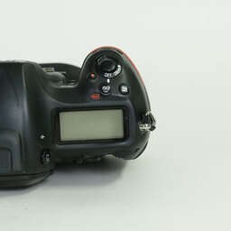 Nikon D5