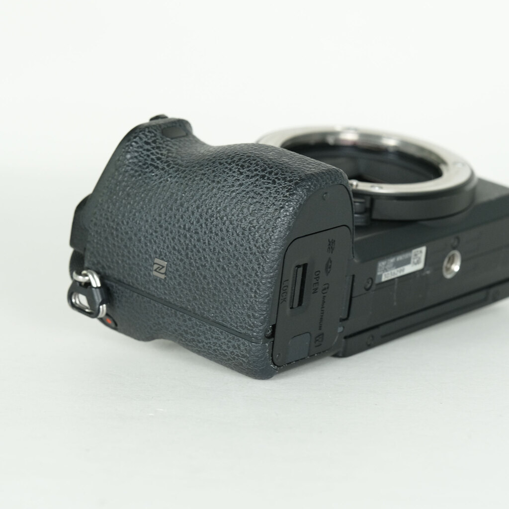 SONY α6500（ILCE-6500）の出品 | ONE SCENE（ワンシーン）