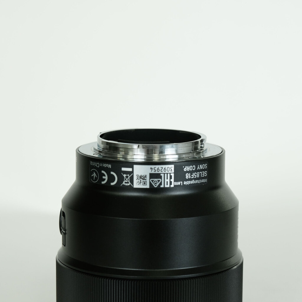 SONY FE 85mm F1.8 SEL85F18 SONY FE 85mm F1.8 SEL85F18