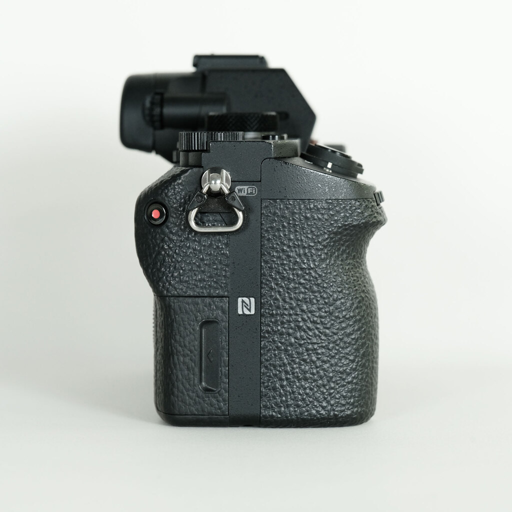 SONY α7 II(ILCE-7M2) SONY α7 II(ILCE-7M2)