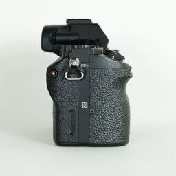 SONY α7 II(ILCE-7M2) SONY α7 II(ILCE-7M2)
