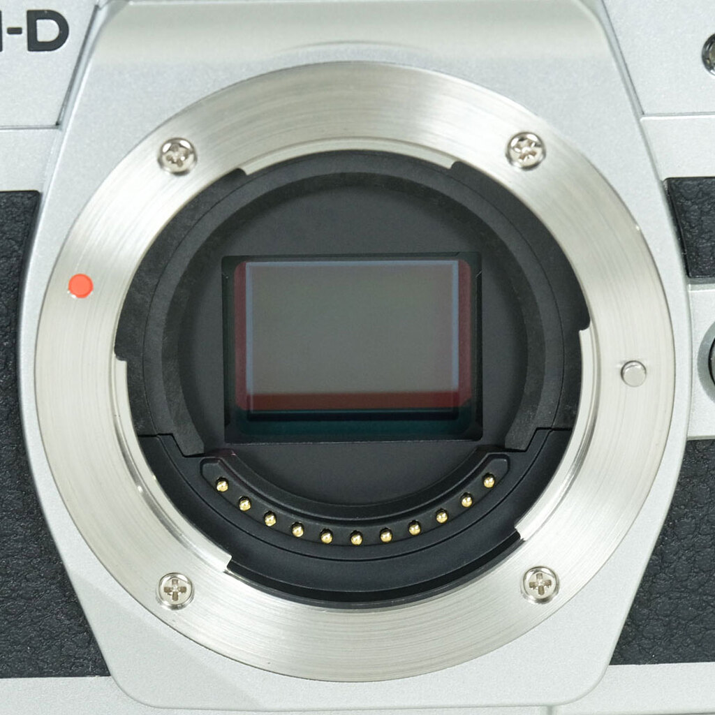 OLYMPUS OM-D E-M10 Mark IV